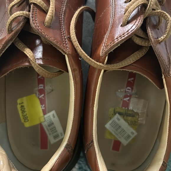 Authentic Prada lace up shoe great color - Picture 5 of 6